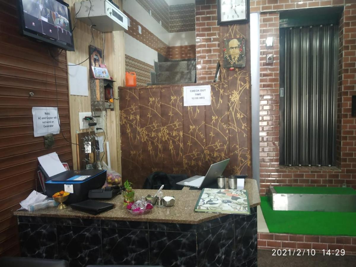 Hotel Aarti Darshan Haridwār Eksteriør billede