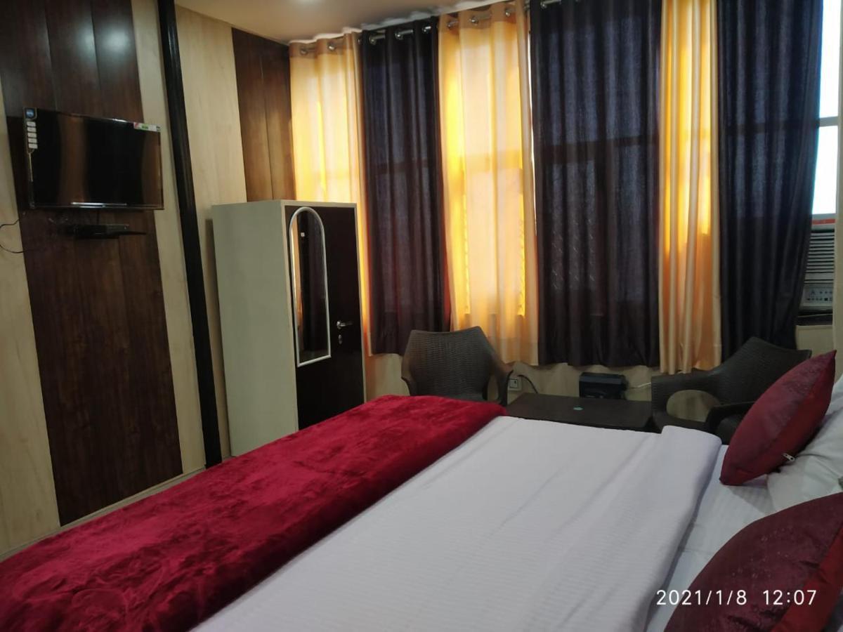 Hotel Aarti Darshan Haridwār Eksteriør billede