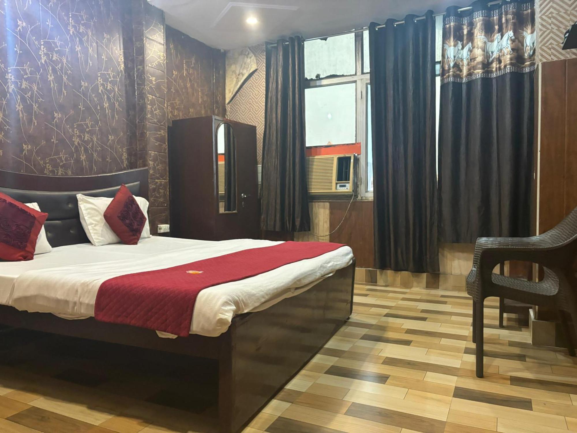 Hotel Aarti Darshan Haridwār Eksteriør billede