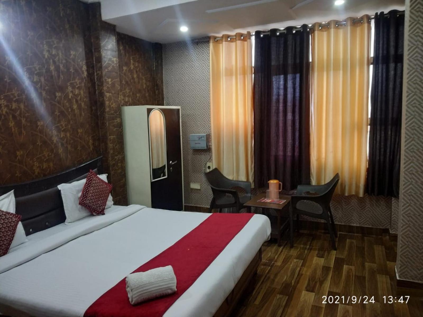 Hotel Aarti Darshan Haridwār Eksteriør billede